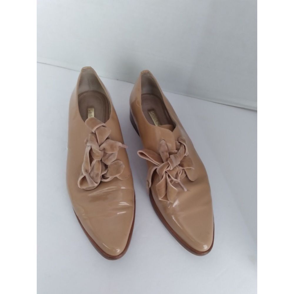 Louise et Cie‎ Oxfords Dress Shoes Pointed Toe Rosette Detail Beige Size 7